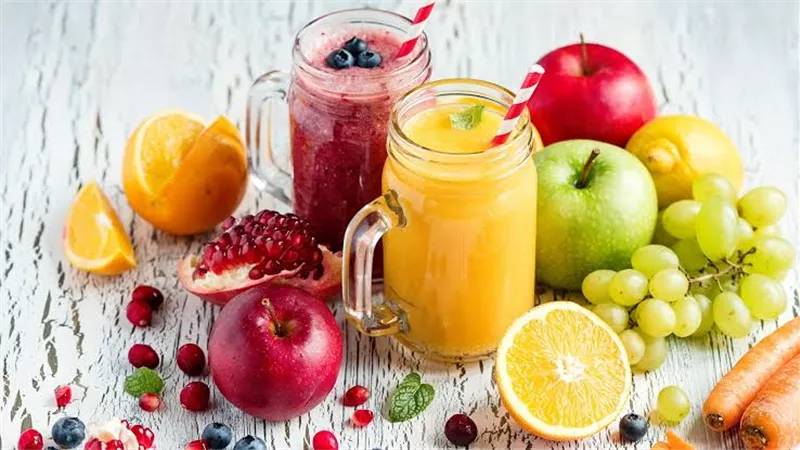 كوب من العصير يومياً يقلل الاكتئاب.. دراسة تؤكد 