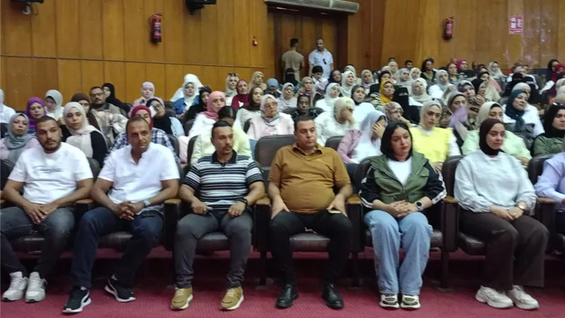 رئيس جامعة بورسعيد: تطوير اللوائح وتحقيق العدالة ومكافأة المجتهدين
