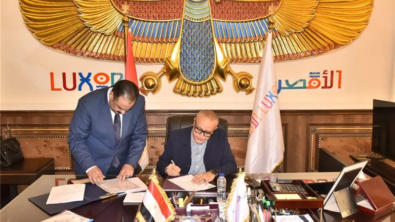 محافظ الأقصر يعتمد نتيجة امتحانات الدور الثاني للإعدادية بنسبة نجاح 92.09%