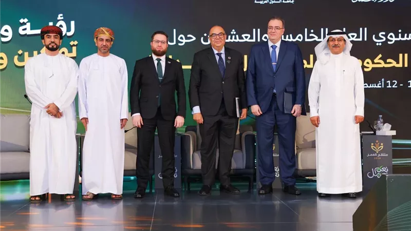 رئيس «التنظيم والإدارة» يستعرض رؤية مصر لإعداد قيادات المستقبل 