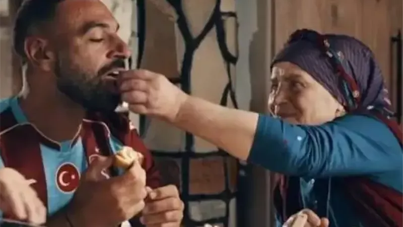 «أحببته من أول لحظة».. خديجة أكباش تروي كواليس لقائها بمحمد صلاح