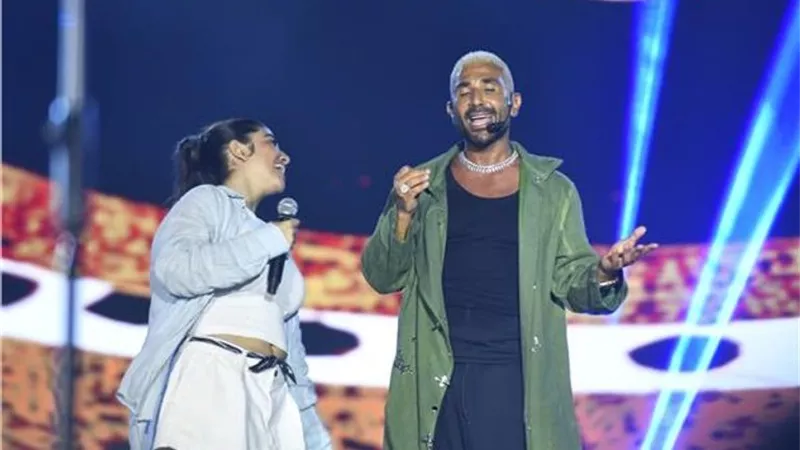 ابنة أحمد سعد تتصدر المشهد في الساحل وظهور لافت لوالدتها