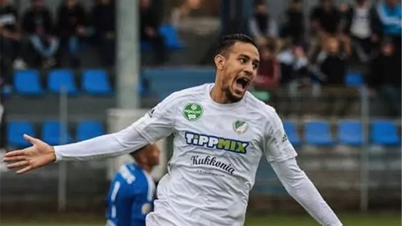 بيراميدز يقترب من حسم صفقة الجزائري نذير بوعلي مقابل 3.5 مليون يورو