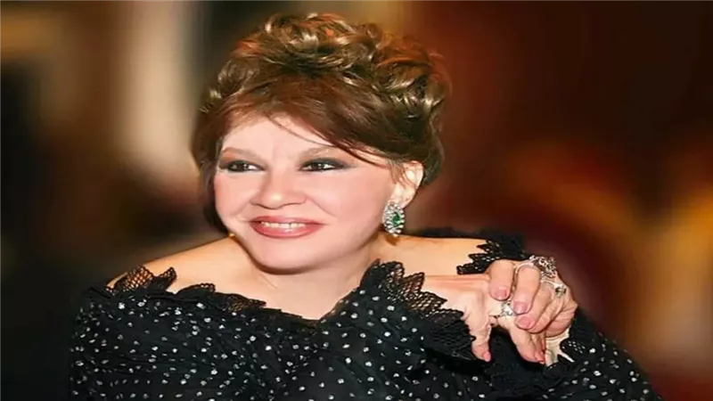 شويكار.. الوجه الآخر لحياة «البسكوتة» بين الصحافة والفن والحب