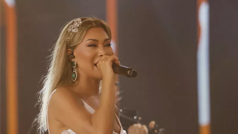 نوال الزغبي تحتفل بنجاح حفلها بالساحل الشمالي وتستعد لحفل الأردن 28 أغسطس