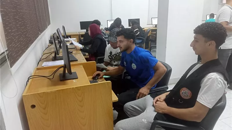 جامعة قناة السويس : 729 طالبًا استفادوا من خدمات مكتب التنسيق 
