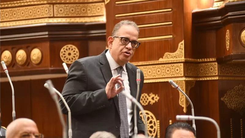 برلماني يطالب بميثاق شرف اجتماعي لمواجهة الظواهر السلبيةعلى السوشيال ميديا