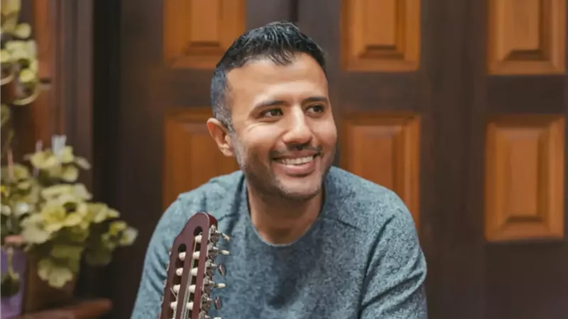 بدعم حمزة نمرة.. خالد علي يتصدر تريند يوتيوب بأغنية «اكدب وقول»