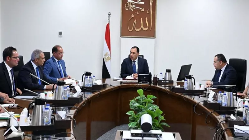رئيس الوزراء يشدد على التوسع في التخصصات الحديثة والبرامج التكنولوجية 