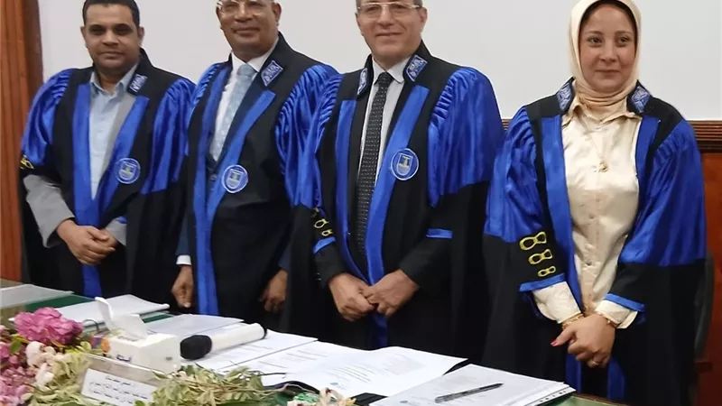 رئيس هيئة الاستشعار عن بعد يناقش رسالة ماجستير حول الزراعة الذكية 
