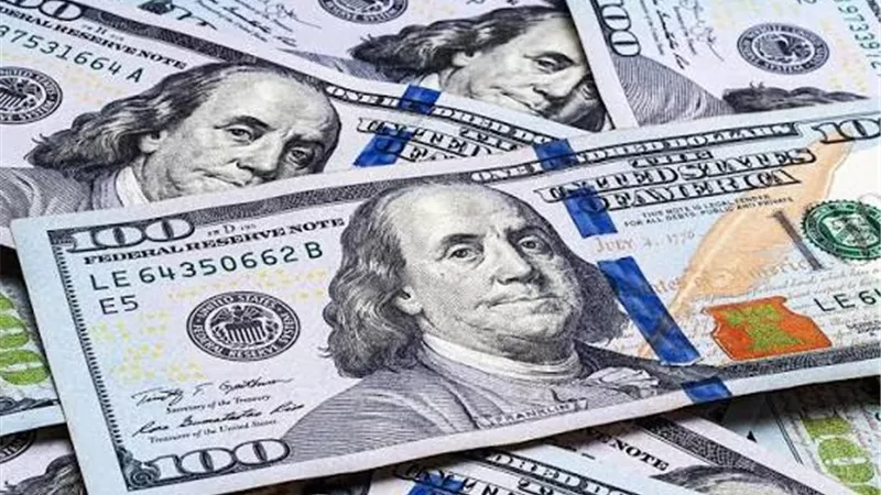 سعر الدولار اليوم في البنوك المصرية.. تعرف على أسعار الشراء والبيع