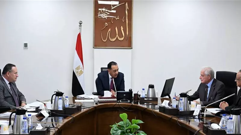 مدبولي: الحفاظ على الهوية الوطنية ومقوماتها الثقافية والحضارية أولوية