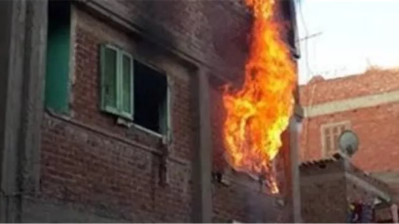 حريق داخل منزل مكون من 3 طوابق في كفر الحصص بالدقهلية