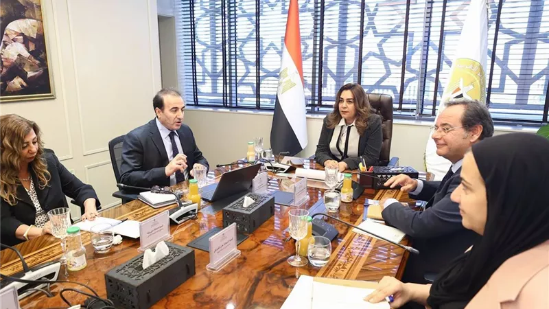 مصر تبحث إنشاء صندوق لحماية الشعاب المرجانية بالبحر الأحمر