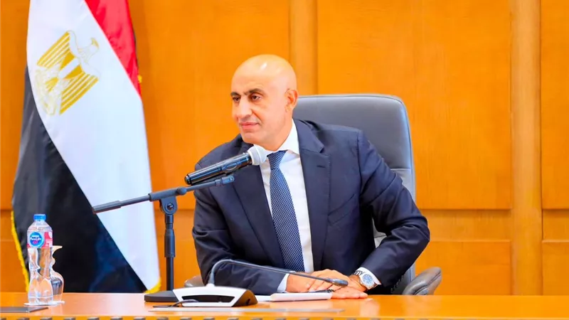 «المدارس أولًا»..خبراء التعليم يحذرون من سرعة تطبيق قرارات الوزير|خاص
