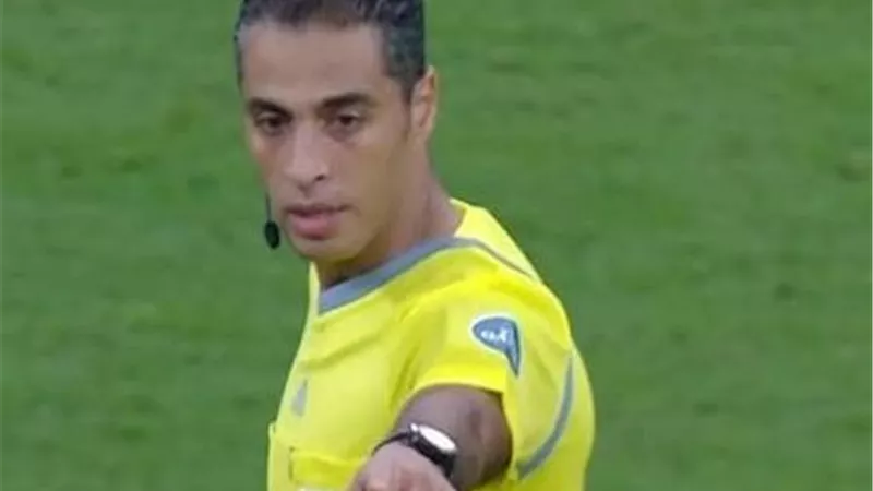 أمين عمر حكمًا لمباراة الزمالك والاتحاد السكندري في افتتاح الدوري