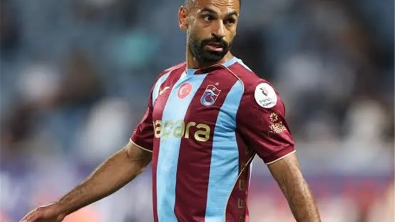 جماهير طرابزون تحتشد بقميص محمد صلاح قبل موقعة «اليوروباليج»