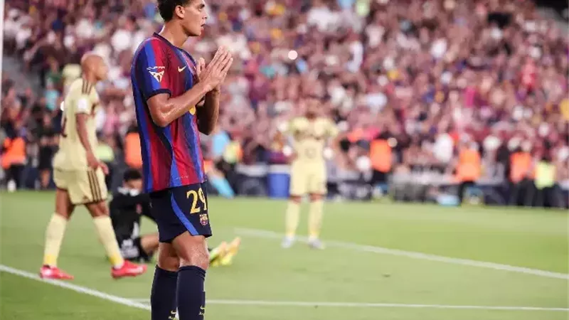 150 مليون يورو.. برشلونة يخطط لرفع الشرط الجزائي في عقد حمزة عبد الكريم