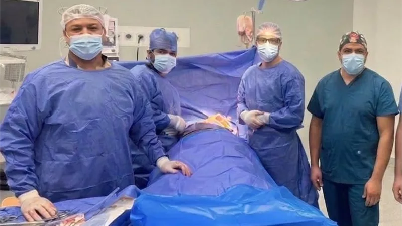 فريق جراحة القلب والصدر بجامعة سوهاج ينقذ مصابا من طعنة نافذة بالصدر