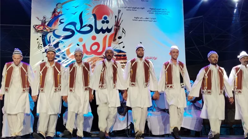 بأغاني الطرب الأصيل وتراث الواحات.. 
