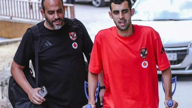 الأهلي يعلن سفر بلعمري إلى ألمانيا لإجراء جراحة الرباط الصليبي