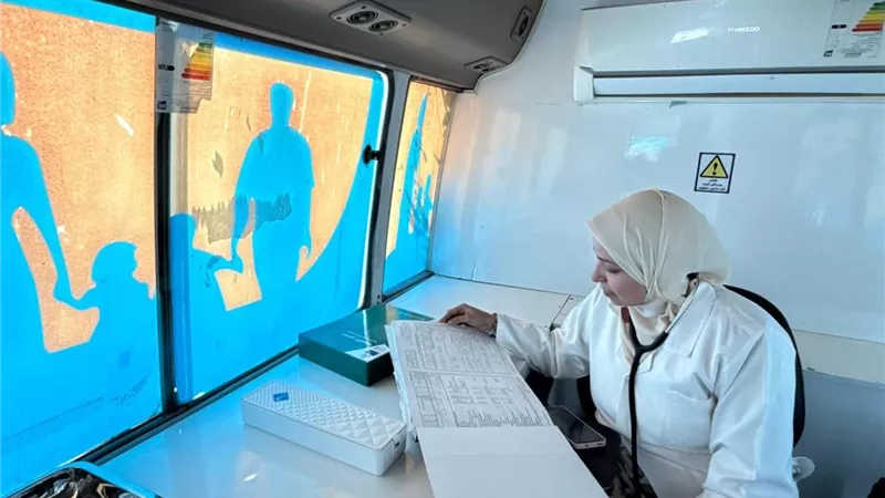 محافظ قنا: التوسع في خدمات تنظيم الأسرة لتحسين جودة حياة المواطنين 