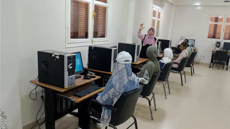 وحدة السكان بإسنا بالتعاون مع مكتبة مصرتطلقان تدريب 