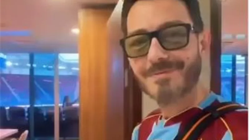  من مدرجات طرابزون.. أحمد زاهر يوجه رسالة خاصة لمحمد صلاح