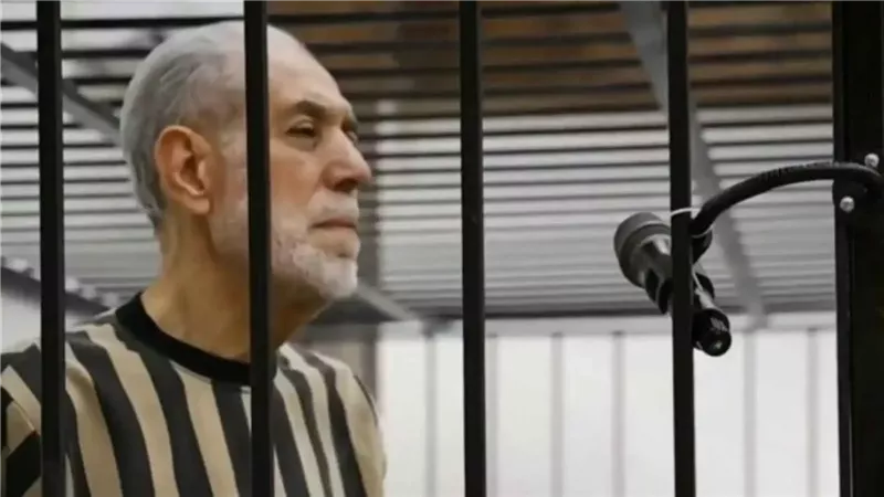  القضاء السوري يحكم بالمؤبد على أحمد حسون المعروف بـ «مفتي البراميل»