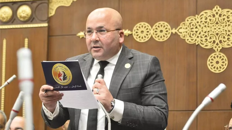 إبراهيم عيسى يطالب بإجراءات حاسمة لمنع تكرار وقائع مدرسة جلوبال