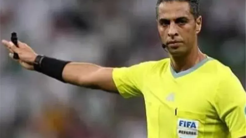 طاقم مصري بقيادة أمين عمر يصل السعودية لإدارة مواجهة أهلي جدة وأوكلاند