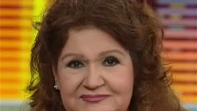 ميمي جمال تسترجع كواليس واقعة سرقتها