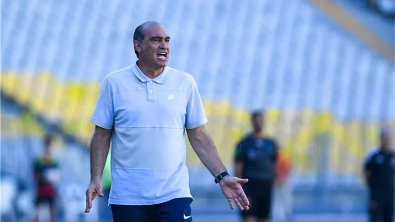 علي ماهر يعلن تشكيل سيراميكا لمواجهة الاتحاد السكندري
