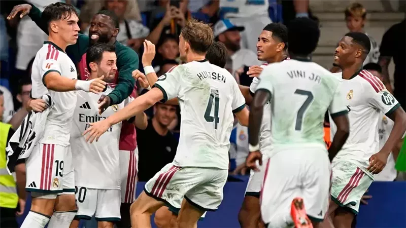 مورينيو يعلن تشكيل ريال مدريد لمواجهة ريال سوسيداد في الدوري الإسباني