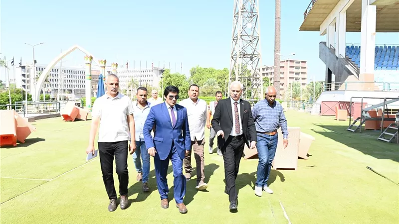 رئيس جامعة أسيوط يتابع تطوير القرية الأوليمبية ويرفع كفاءة منشآتها 