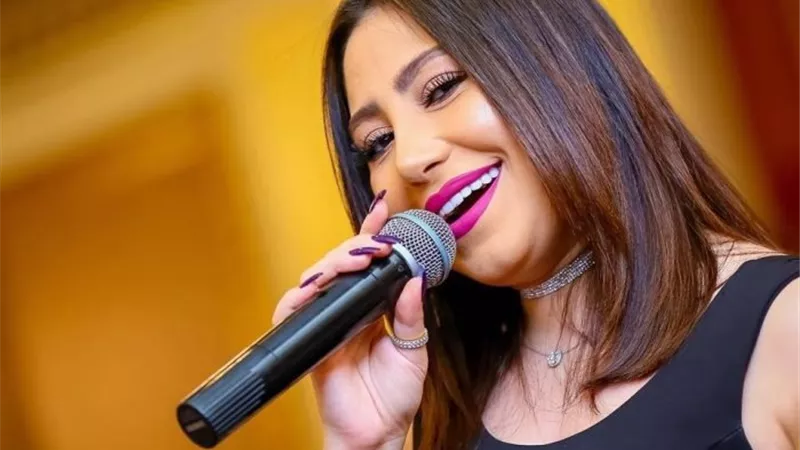 بوسي تغير خطتها.. ألبوم كامل في أكتوبر بدلًا من «ميني ألبوم»