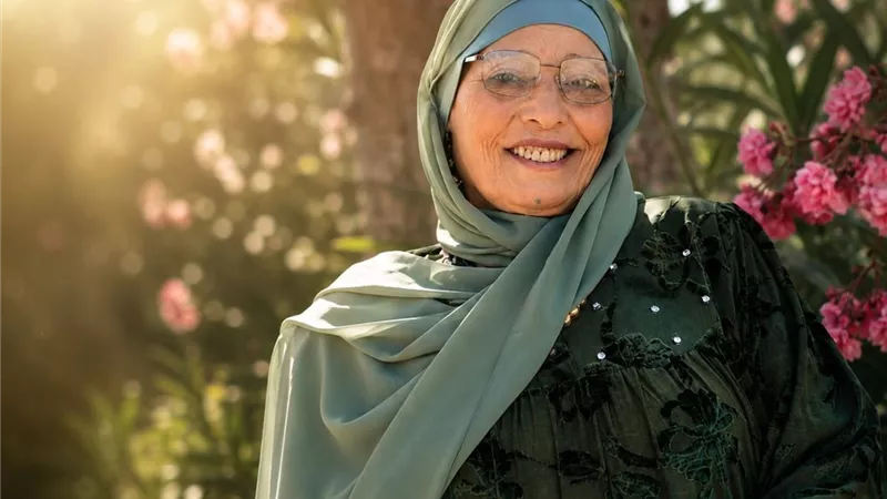 بعد البامية شوكتني، الحاجة نبيلة تطرح 