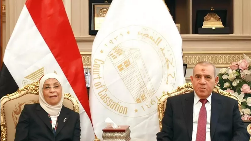 رئيسة النيابة الإدارية تهنئ ربيع لبنة برئاسة محكمة النقض ومجلس القضاء  