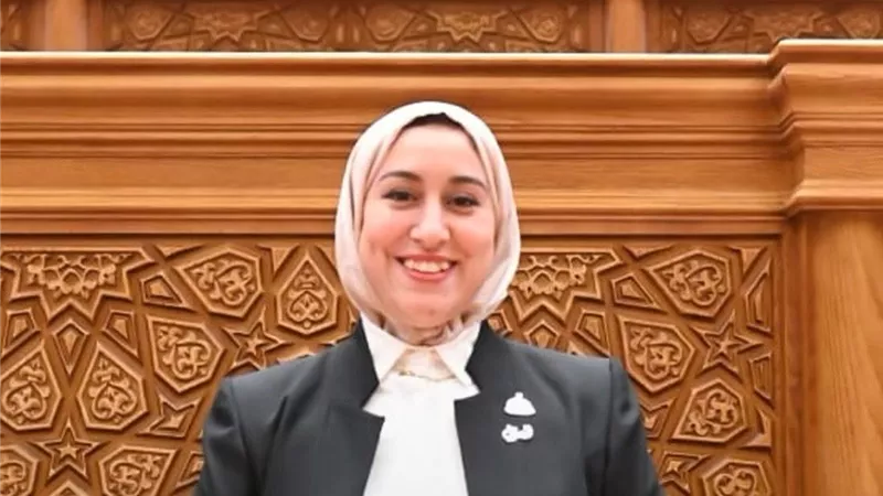 صافيناز طلعت تطالب بتحديد المسئول عن تأخر تطوير مبنى طب أسنان القاهرة