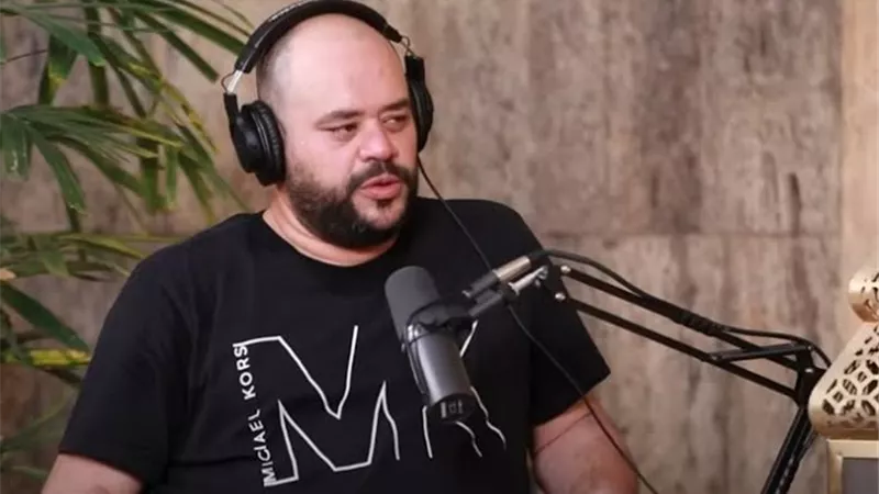 محمد ممدوح يخسر 45 كيلو في 17 يومًا.. طبيب يكشف المخاطر