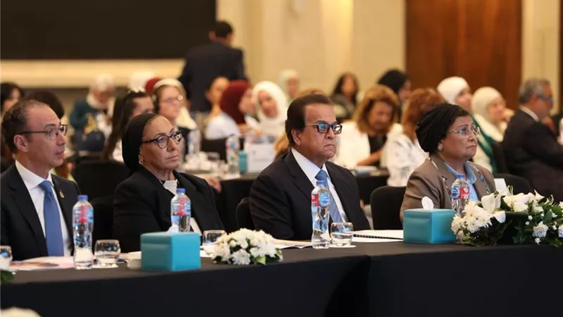 وزير الصحة يطلق معايير اعتماد المنشآت الصحية صديقة الأم والطفل