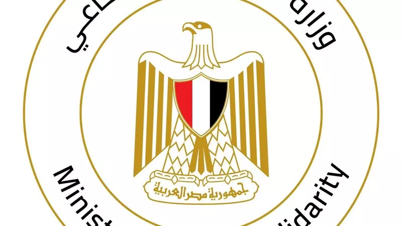 وزيرة التضامن الاجتماعي تتابع تداعيات حادث انقلاب أتوبيس بجنوب سيناء