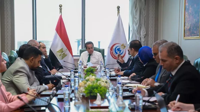 وزير الصحة يبحث مستجدات إنشاء مجمع للأجهزة التعويضية والأطراف الصناعية
