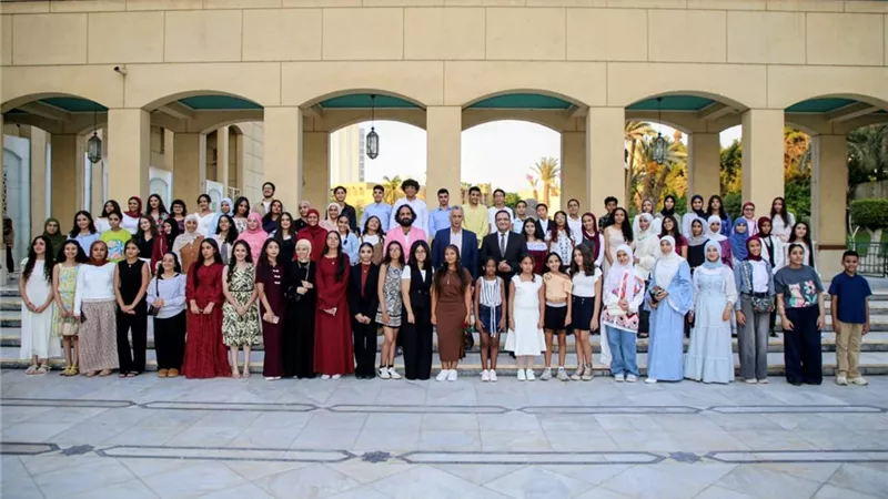 رضا الوكيل يفتتح المعرض السنوى الحادى عشر لمواهب الرسم 
