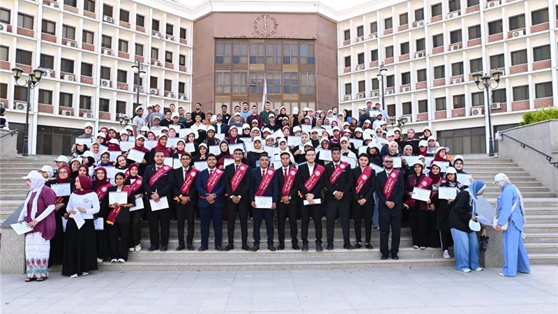 ختام معسكر «صُنّاع التغيير» بجامعة أسيوط بمشاركة 200 طالب وطالبة