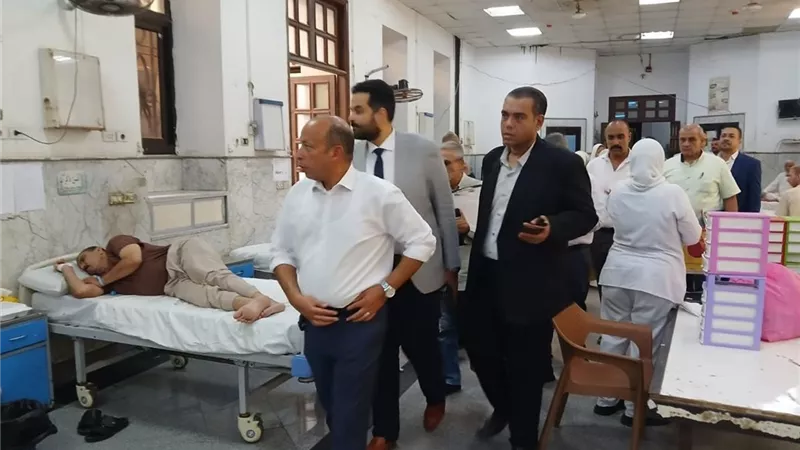 مجازاة المقصرين. صلاح يتفقد مستشفيات قصر العيني ويشدد على تنفيذ التوجيهات 