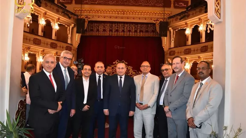 رئيس جامعة العاصمة يشارك في تدشين المرحلة السابعة من «مسرح المواجهة والتجوال»