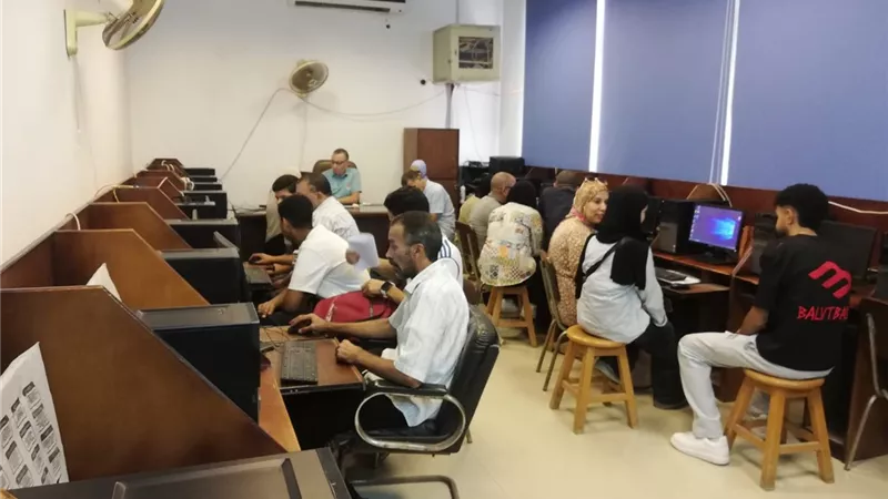 التنسيق الإلكتروني بجامعة دمنهور تستقبل طلاب الشهادات الفنية لتسجيل رغباته