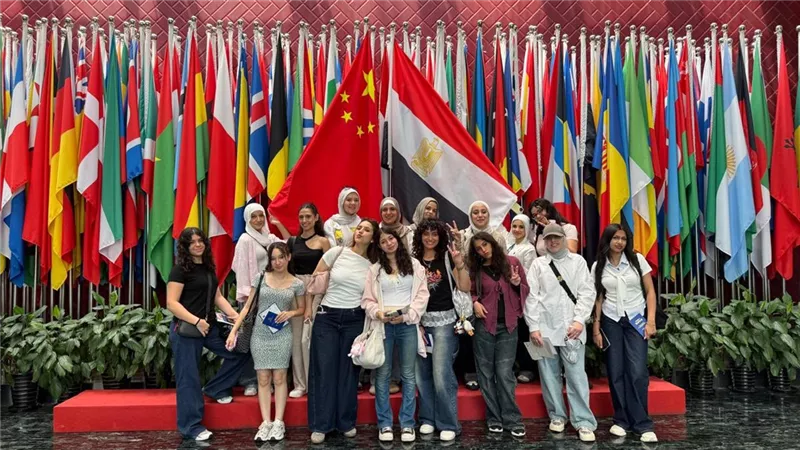 الجامعة البريطانية تتيح لطلاب اللغة الصينية تجربة أكاديمية وثقافية متكاملة