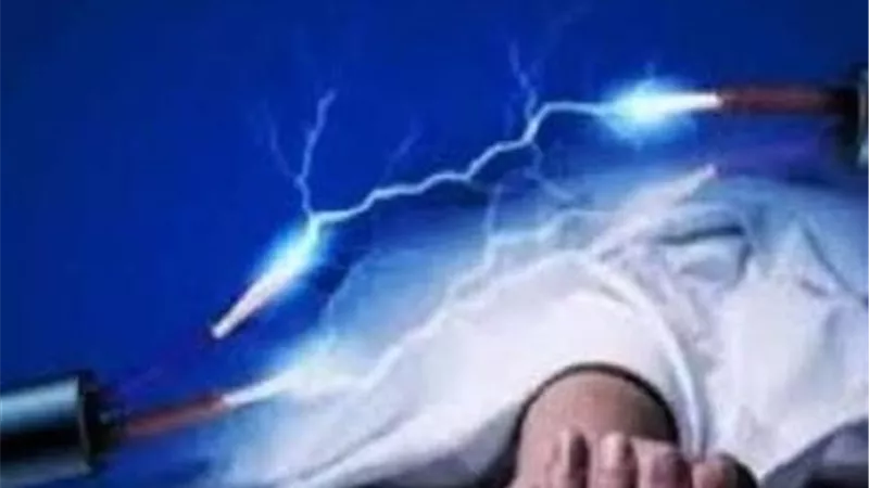 مصرع سيدة صعقًا بالكهرباء داخل منزلها في زفتى بالغربية
